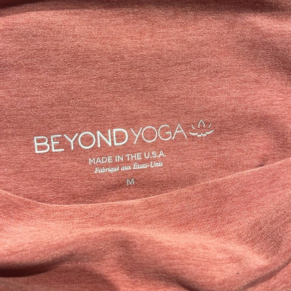 Beyond Yoga Mauve pink yoga pants! Soft and comfortable. - Picture 5 of 5